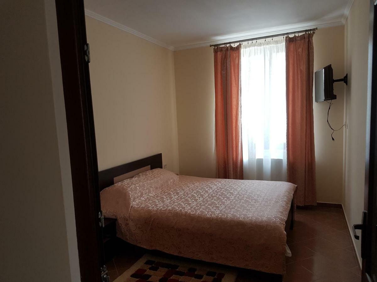 Willa Casa Ovesia Săcele Zewnętrze zdjęcie